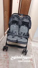  1 عرباي تؤام اطفال جمب بعض