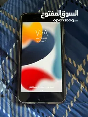  1 ايفون 7 بلس 256 جيجا حاله جيده بطاريه 66 فقط يوجد رجه في الكاميرا الخلفيه