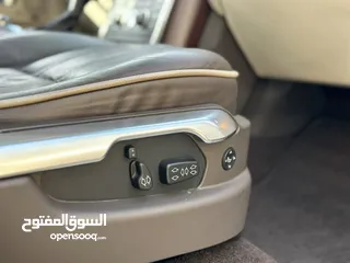  21 Range Rover Vogue 2010 (5000cc) وارد الوكالة وصيانة الوكالة مالك اول بحال الوكالة