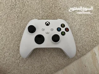  3 Xbox series s for sale like new with the box  للبيع جهاز اكسبوكس سيريس س كالجديد مع كرتونته