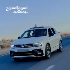  5 تيجوان R-Line للبيع مع امكانيه البدل