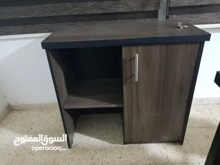  10 اثاث مكتب ضخم للبيع بسعر مميز