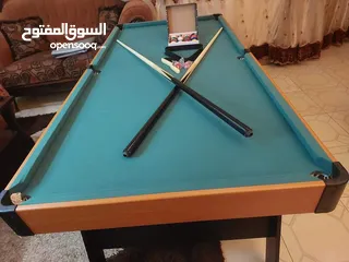  4 بلياردو خشبية مع كامل ملحقاتها بسعر خيالي