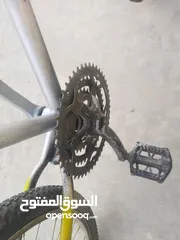  4 بسكلتين جنط 26وجنط20 شصي طويل استعمال 3اشهر