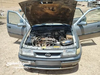 4 أوبل فيكترا موديل 1993