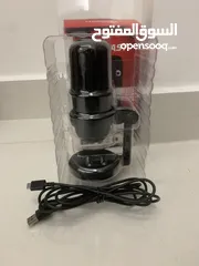  8 Hyperx solo cast microphone and stand