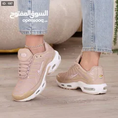  3 موديل  Nike T الجديد الحصري  طبي  كوالتي  36-41 التواصل خاص التوصيل لكافة المناطق الضفة