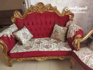  1 طقم كنب للبيع بحالة ممتازة