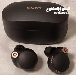  1 Sony's WF-1000XM4 earbuds for sale, New condition.