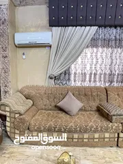  6 كورنر اماراتي خليجي مريح لغرفة جلوس او معيشه بلون عسلي مميز السعر 130 دينار السعر قابل للتفاوض