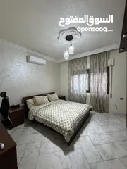 16 شقة مميزة للبيع في ضاحية الرشيد / شارع الجامعة