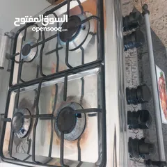  1 غاز اربع عيون شغال بحاله الوكاله مع.الفرن