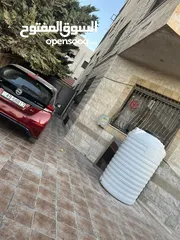  4 شقق للبيع ارضي وطابق ثالث