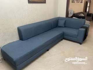  1 طقم كنب كورنر بحالة ممتازه للبيع