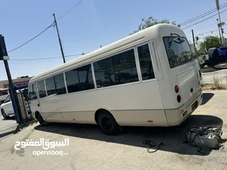  2 باصين متسوبيشي روزا 2006/2007