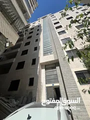  9 شقق للإيجار