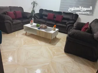  25 طقمين كنب دب خشب سويد