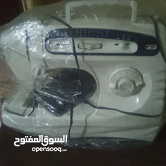  2 ماكينة خياطة سنجر بحالة الوكالة