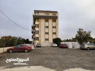  3 شقة للبيع في الرمثا حي الزهور