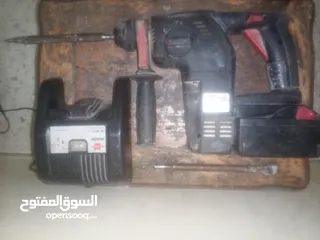  4 هلتي شحن الماني