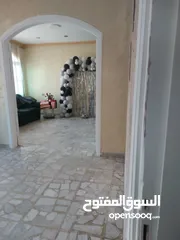 13 شقه استثمارية فارغه للبيع من المالك مباشرة