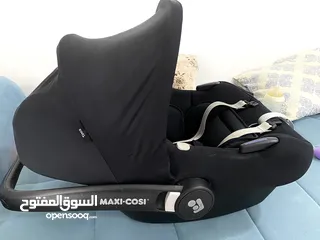  2 Maxi Cosi car seat