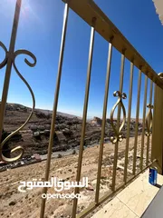  12 شقه طابقيه غير مسكونه للبيع فالكرك منطقه المرج