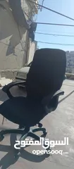  1 كرسي مكتبي كبير مريح