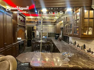  1 شقه طابق ارضي كامله مع العفش او بدون بحاله ممتازه للبيع