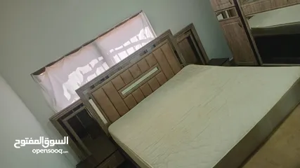  3 اثاث للبيع بداعي السفر غرفة نوم وغرفة ضيوف بحالة اىجديد