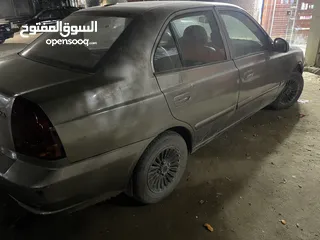  4 فيرنا 2014 رشه بره ماعدا السقف و الشنطه فبريكه دواخل بدون اي ملحوظه