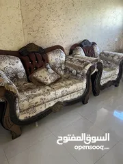  4 كنب صالون استعمال بسيط بحاله جديده قعده تفصيل محلي  طاوله سفره مع 6 كراسي