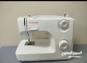  1 Sewing machine Good condition like new