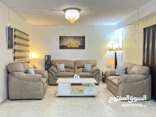  1 طقم كنب دب مستورد بحالة الوكالة جميل جدا وبسعر رائع حجم جامبو فخم جلسة واسعة ومريحة
