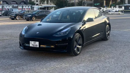  10 Tesla model 3 2022 standard plus للبيع كاش او اقساط لون اسود مميز