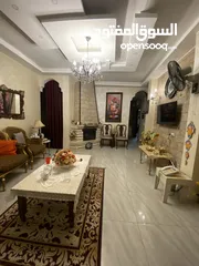  9 فرصة استثمارية وسكنية مميزة في ماركا الجنوبية – عمّان ( بيت مع ثلاث محلات للبيع )