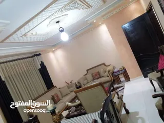  2 شقه للبيع مساحه 225م 4 نوم تشطيبات فلل في إربد جنوب مسجد علياء التل