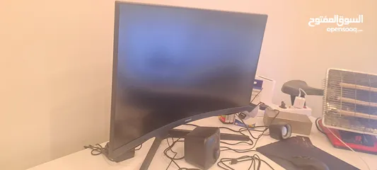  1 شاشة جيمنج سامسونج كيرف 165hz