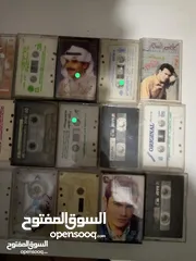 17 اشرطة كاسيت نسخ اصليه اجنبي وعربي وفرق عالميه أكثر من 1000 شريط اي 3 اشرطه بدينارين