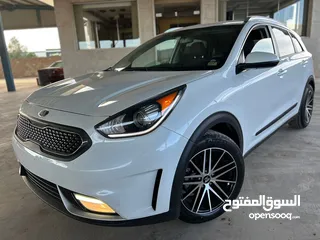  19 Kia Niro Hybrid Clean title 2019