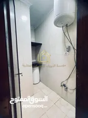  20 شقة مجددة بالكامل - الرابية - 3نوم1ماستر - بإطلالــــه مميزة - قرب الخدمات العامة