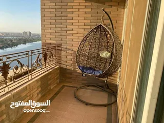  4 شقة فندقية للإيجار مفروش علي النيل vip ببرج سكني راقي للعائلات