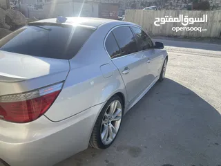  2 BMW  E60 525 2006