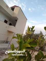  4 منزل للبيع