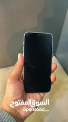  25 iPhone 12 64 GB  البطاريات من 88-93 مكفول اسبوعين