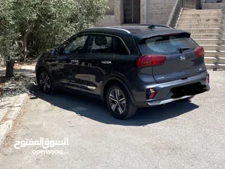  10 كيا نيرو هايبرد 2020 وارد كوري   جميع المواصفات  فل الفل ما عدا الفتحة   بسعر جيد وقابل للتفاوض