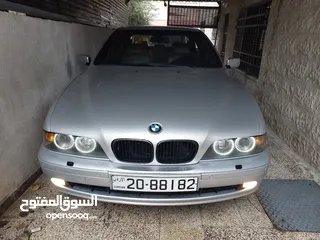  1 BMW 525i 2003