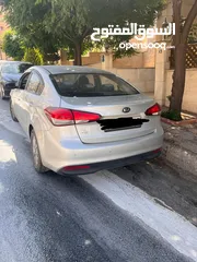  3 كيا K3 2018 صالون سيدان للبيع فل ما عدا الفتحه لون سيلفر
