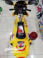  4 دراجه ماتور شحن أطفال بي ام  2025 كبير
