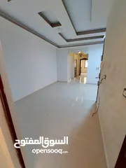  25 شقة مستعمله للبيع اربد الحي الشرقي
